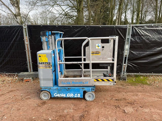 2015 genie gr-15 runabout hoogwerker - afbeelding 1 van  15