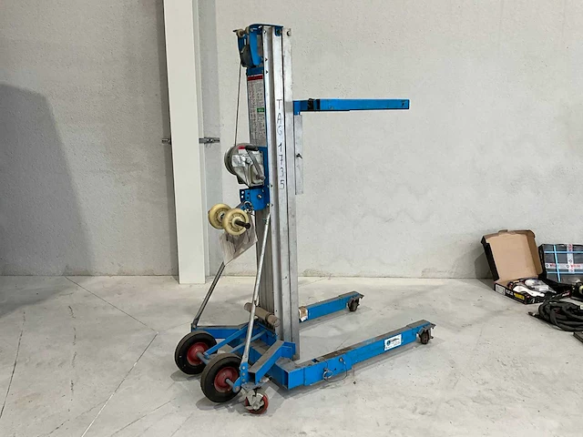 2015 giant-move equipment me-r35/a01654 materiaallift - afbeelding 5 van  9