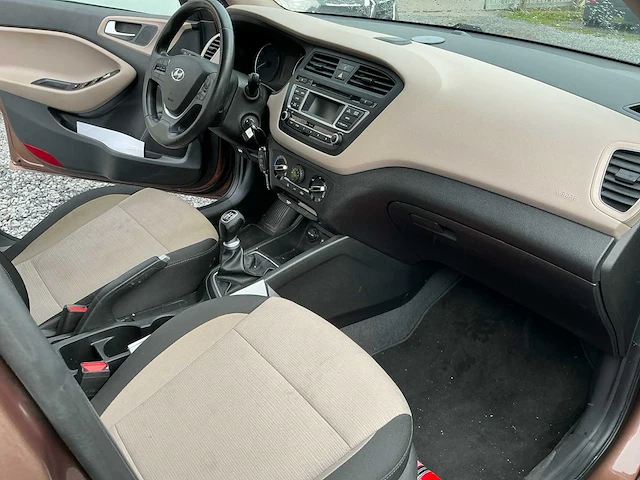 2015 hyundai i20 gb personenauto - afbeelding 12 van  19