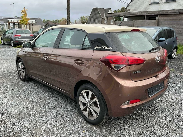 2015 hyundai i20 gb personenauto - afbeelding 8 van  19