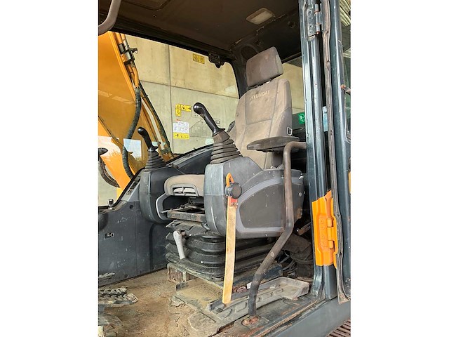 2015 hyundai robex 140lc-9a rupsgraafmachine - afbeelding 14 van  28