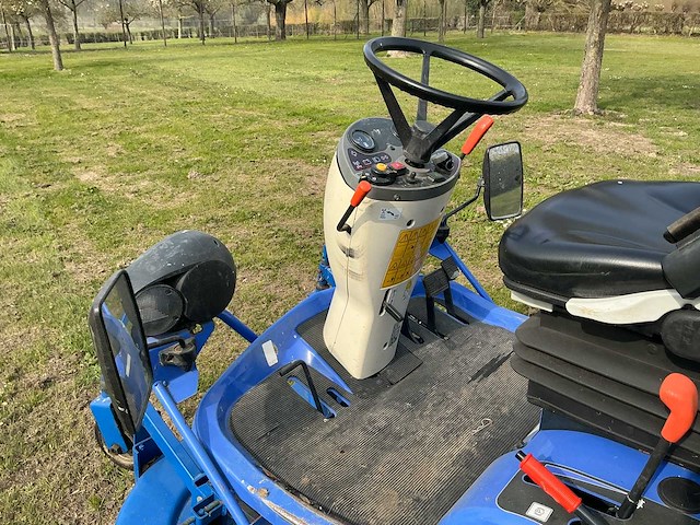 2015 iseki sfh240 diesel frontmaaier met opvangbak - afbeelding 3 van  22