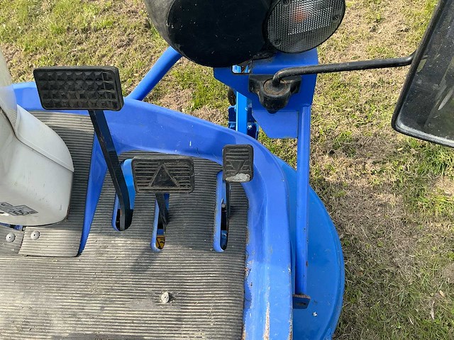 2015 iseki sfh240 diesel frontmaaier met opvangbak - afbeelding 8 van  22