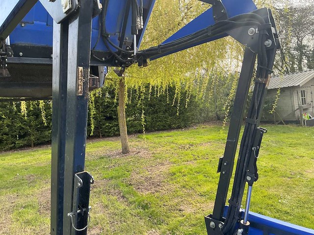 2015 iseki sfh240 diesel frontmaaier met opvangbak - afbeelding 12 van  22