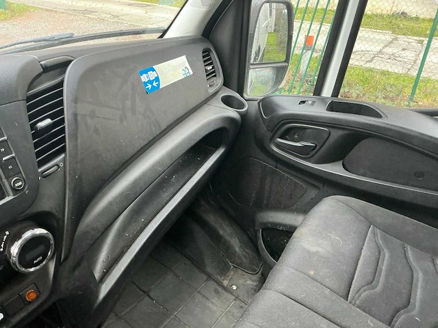 2015 iveco 35s14n bestelwagen - afbeelding 13 van  29