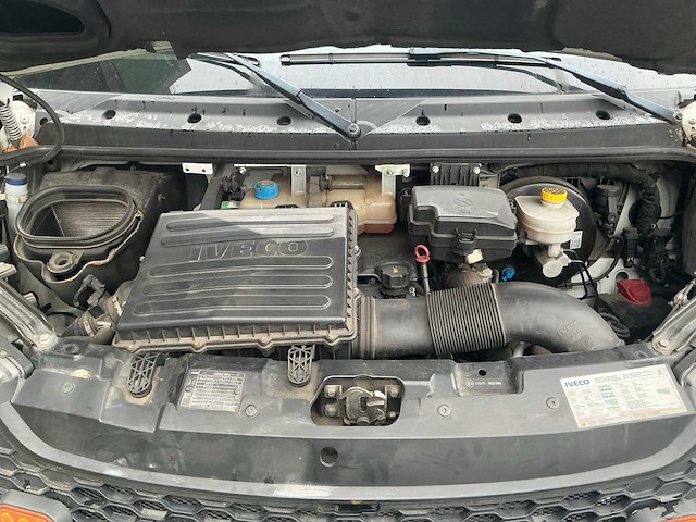 2015 iveco 35s14n bestelwagen - afbeelding 14 van  29