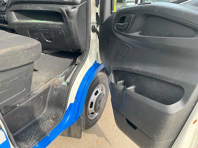 2015 iveco 50c21 (schoonmaak toilet) - automaat - airco - afbeelding 29 van  44