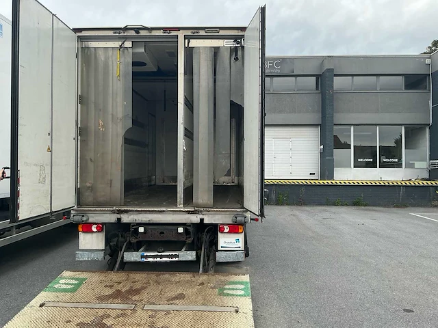 2015 iveco eurocargo koelopbouw en laadklep vrachtwagen - afbeelding 1 van  44