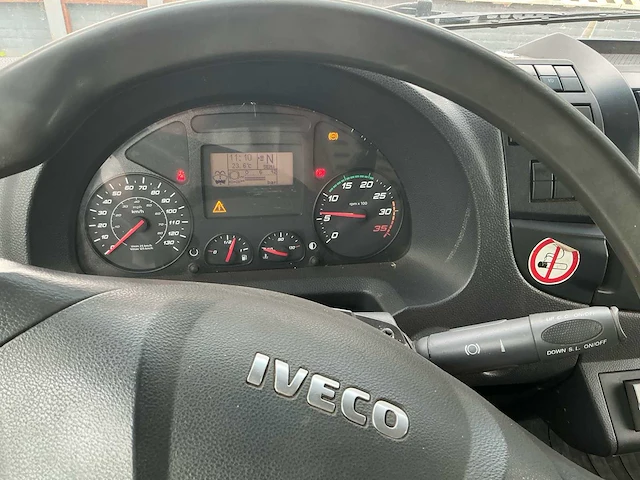 2015 iveco eurocargo koelopbouw en laadklep vrachtwagen - afbeelding 13 van  44