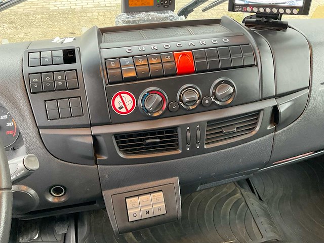 2015 iveco ig160e2ca vrachtwagen - afbeelding 11 van  22
