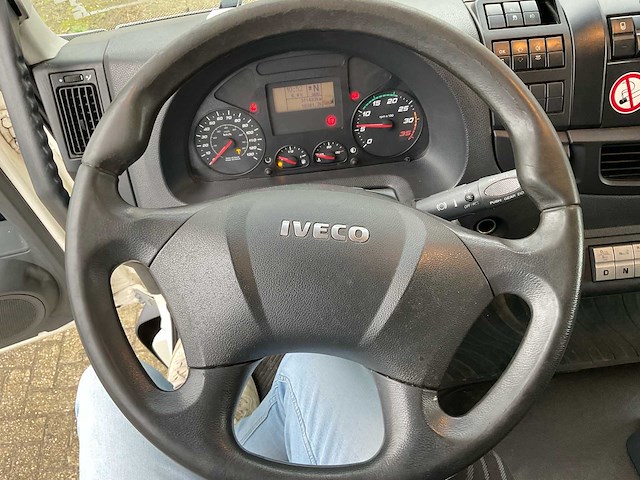 2015 iveco ig160e2ca vrachtwagen - afbeelding 21 van  34