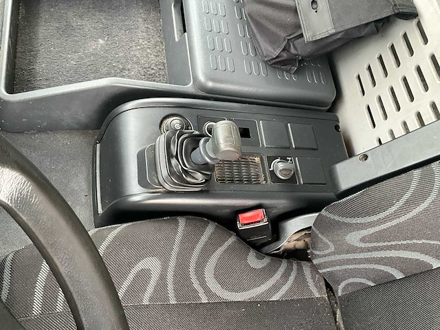 2015 iveco ig160e2ca vrachtwagen - afbeelding 20 van  58