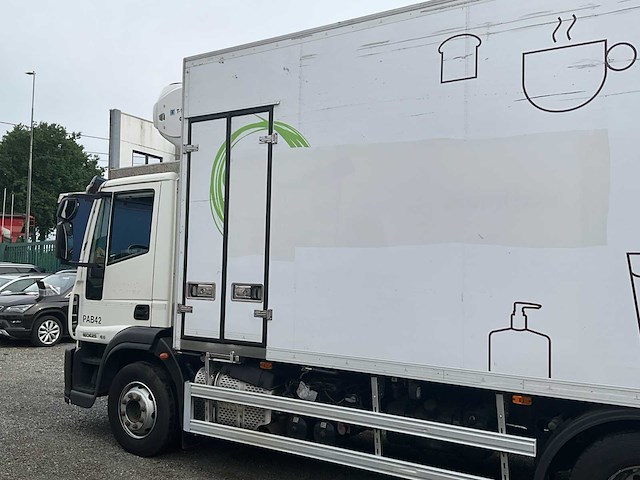 2015 iveco ig160e2ca vrachtwagen - afbeelding 12 van  58