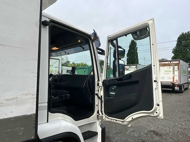 2015 iveco ig160e2ca vrachtwagen - afbeelding 43 van  58