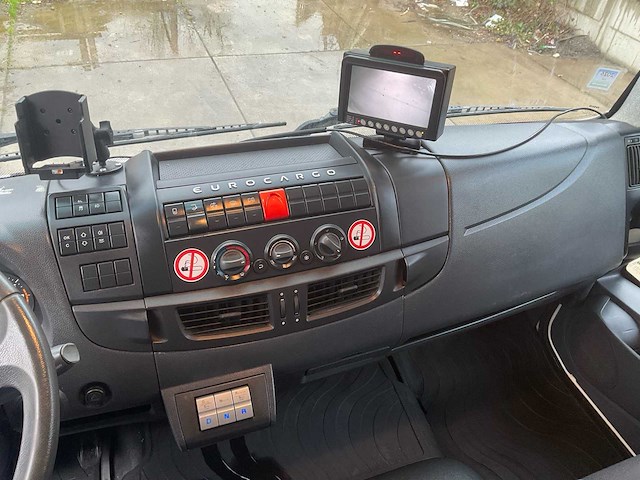 2015 iveco ig190el2ca vrachtwagen - afbeelding 19 van  38