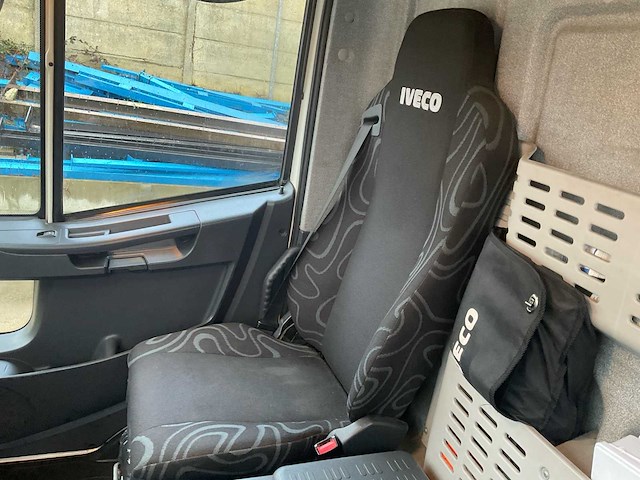 2015 iveco ig190el2ca vrachtwagen - afbeelding 22 van  38