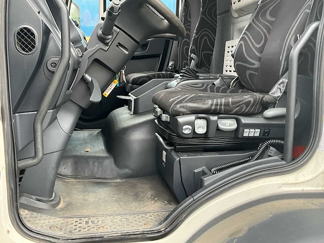 2015 iveco ig190el2ca vrachtwagen - afbeelding 16 van  63