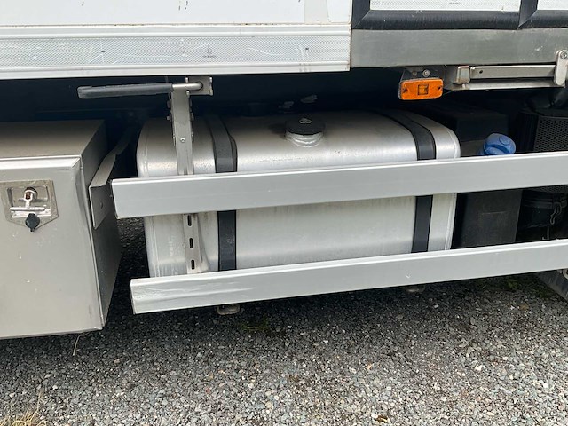 2015 iveco ig190el2ca vrachtwagen - afbeelding 45 van  63