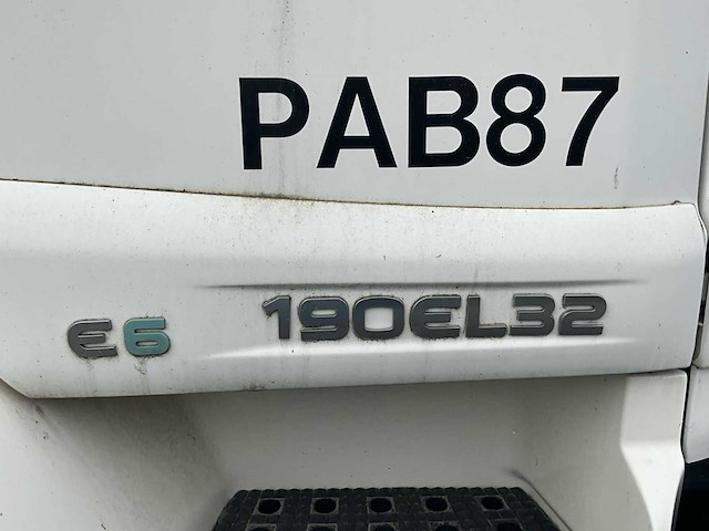 2015 iveco ig190el2ca vrachtwagen - afbeelding 44 van  55