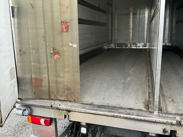 2015 iveco ig190el2ca vrachtwagen - afbeelding 31 van  63