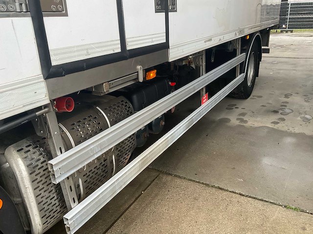 2015 iveco ig190el2ca vrachtwagen - afbeelding 36 van  41