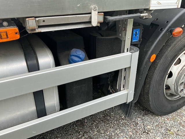 2015 iveco ig190el2ca vrachtwagen - afbeelding 38 van  59