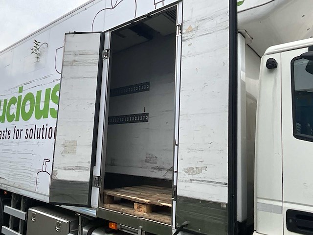 2015 iveco ig190el2ca vrachtwagen - afbeelding 43 van  62
