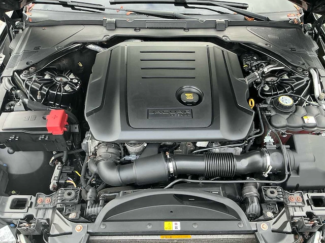 2015 jaguar xe 20d sport personenauto - afbeelding 32 van  43