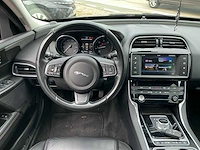 2015 jaguar xe 20d sport personenauto - afbeelding 14 van  43