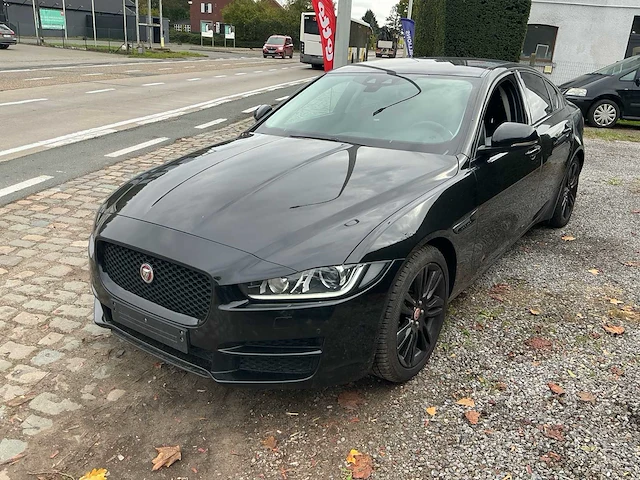 2015 jaguar xe 20d sport personenauto - afbeelding 1 van  43