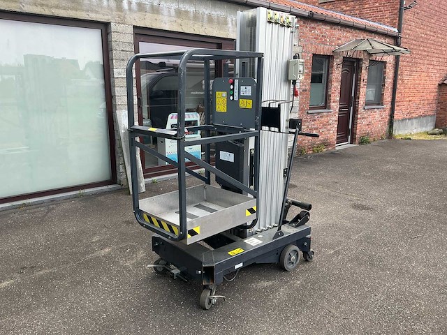 2015 jlg 25 am dc hoogwerker - afbeelding 1 van  13