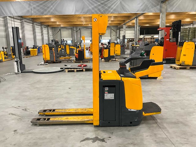 2015 jungheinrich erc212z stapelaar - afbeelding 11 van  15