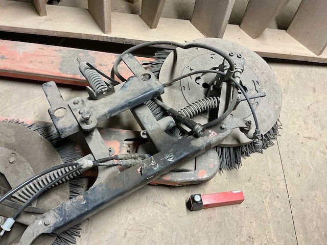 2015 kärcher mic c multifunctionele werktuigdrager met toebehoren - afbeelding 30 van  53