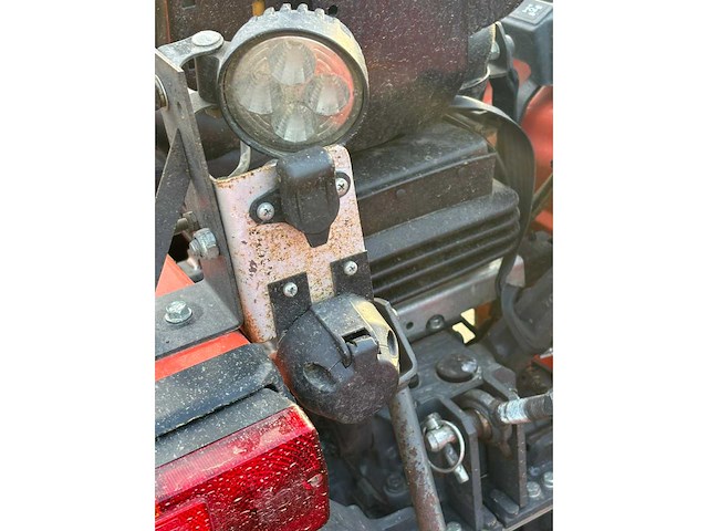 2015 kubota b2420 minitractor + werktuigen - afbeelding 3 van  22