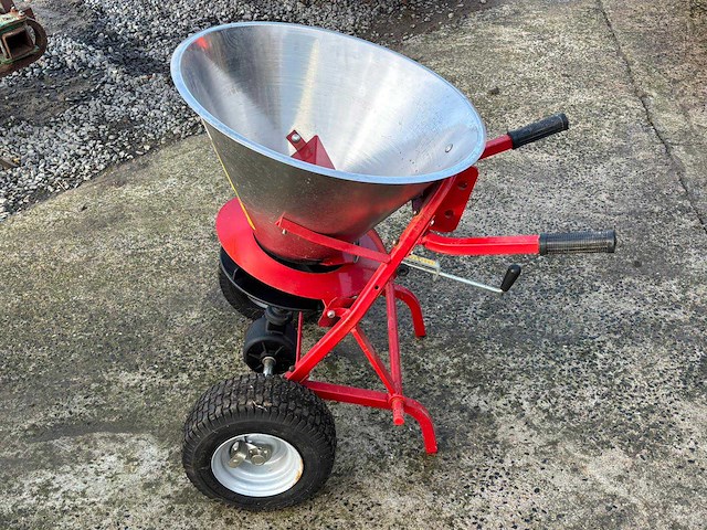 2015 kubota b2420 minitractor + werktuigen - afbeelding 5 van  22