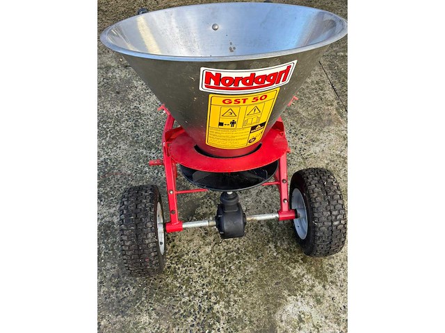 2015 kubota b2420 minitractor + werktuigen - afbeelding 8 van  22