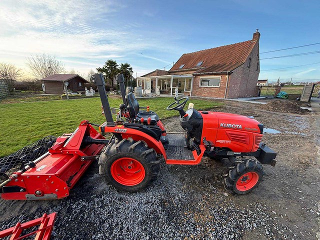 2015 kubota b2420 minitractor + werktuigen - afbeelding 12 van  22