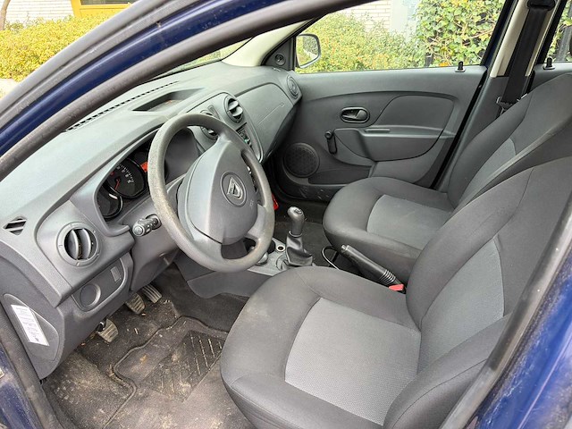 2015 lancia logan personenauto - afbeelding 15 van  15