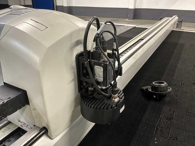 2015 lectra vector snijmachine - afbeelding 4 van  18