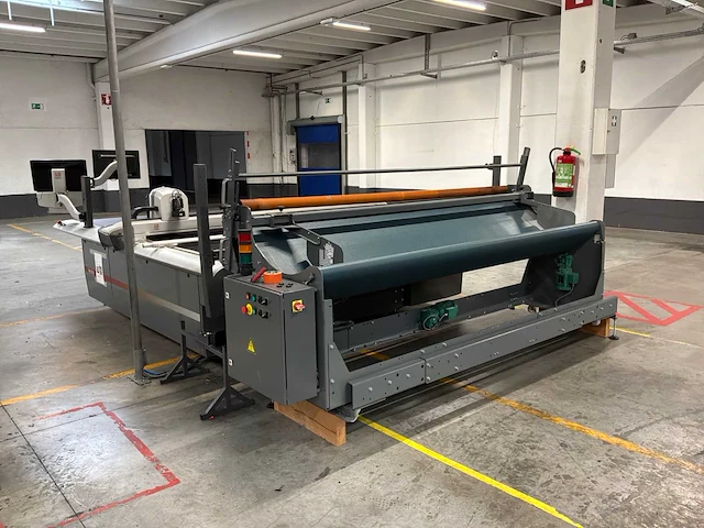 2015 lectra vector snijmachine - afbeelding 13 van  18