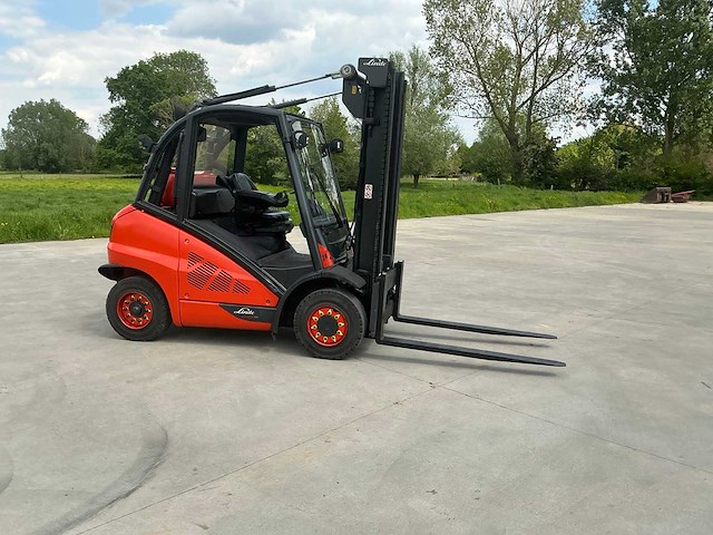 2015 linde h40t-02 vorkheftruck - afbeelding 30 van  109