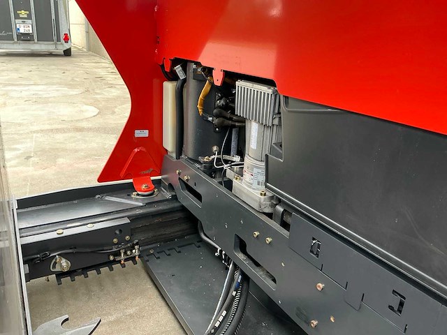 2015 linde r14 reach truck - afbeelding 12 van  13
