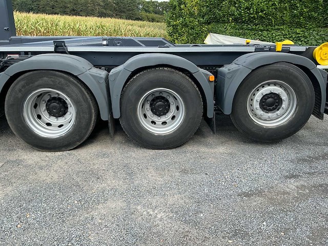 2015 man tgs 35.440 vrachtwagen met vdl containerhaaksysteem en palfinger kraan - afbeelding 30 van  45