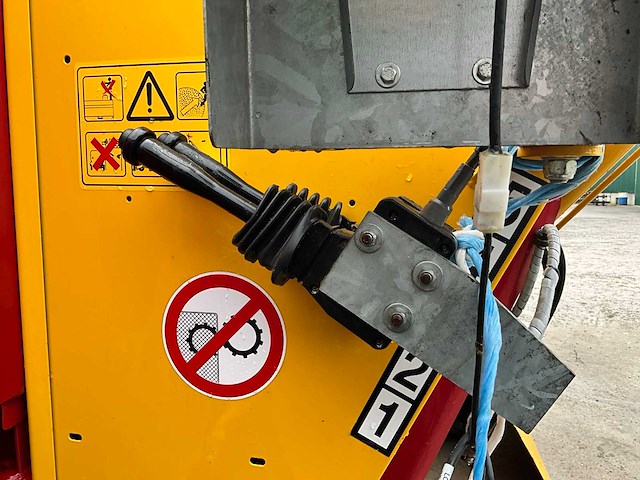 2015 matrix néon 15mc voermengwagen - afbeelding 5 van  11