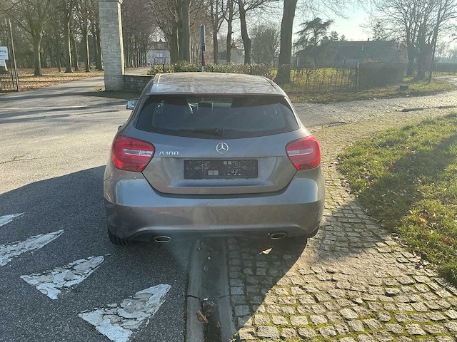 2015 mercedes a180 hatchback personenauto - afbeelding 28 van  35