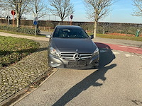 2015 mercedes a180 hatchback personenauto - afbeelding 31 van  35
