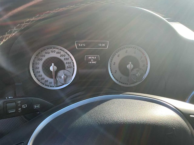 2015 mercedes a180 hatchback personenauto - afbeelding 8 van  30