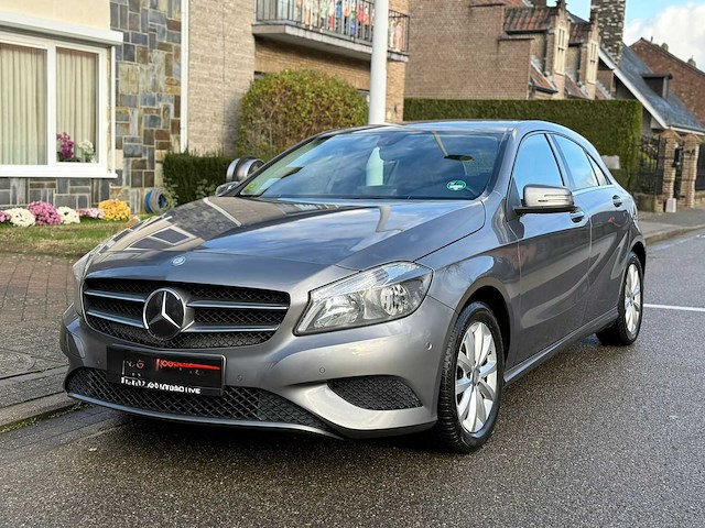 2015 mercedes-benz a 180 - afbeelding 1 van  30