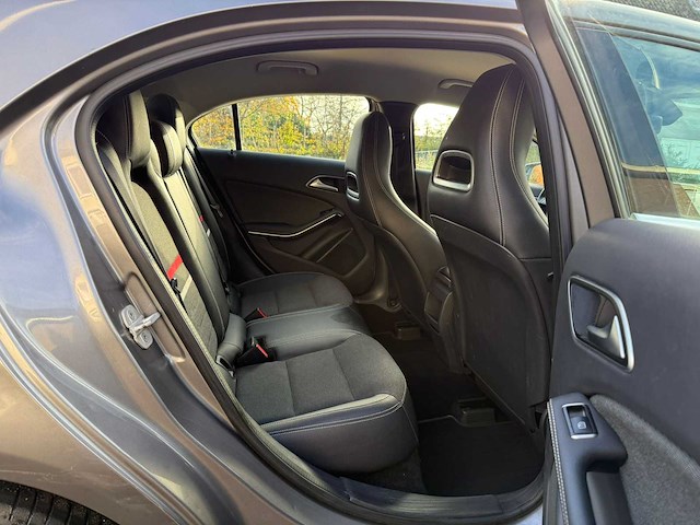 2015 mercedes-benz a 180 - afbeelding 18 van  30