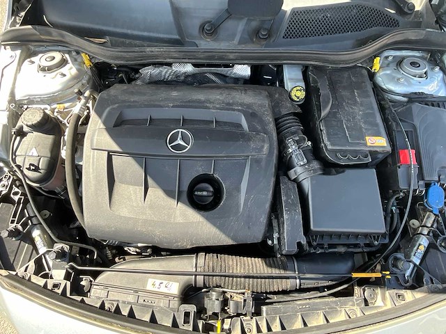 2015 mercedes-benz a180 cdi 245g mercedes benzine - afbeelding 13 van  28